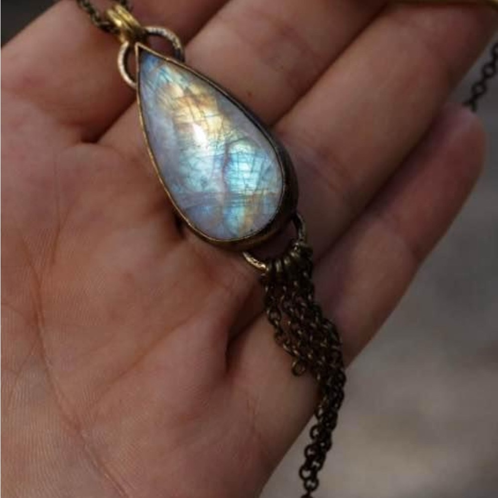Rainbow moonstone pendant